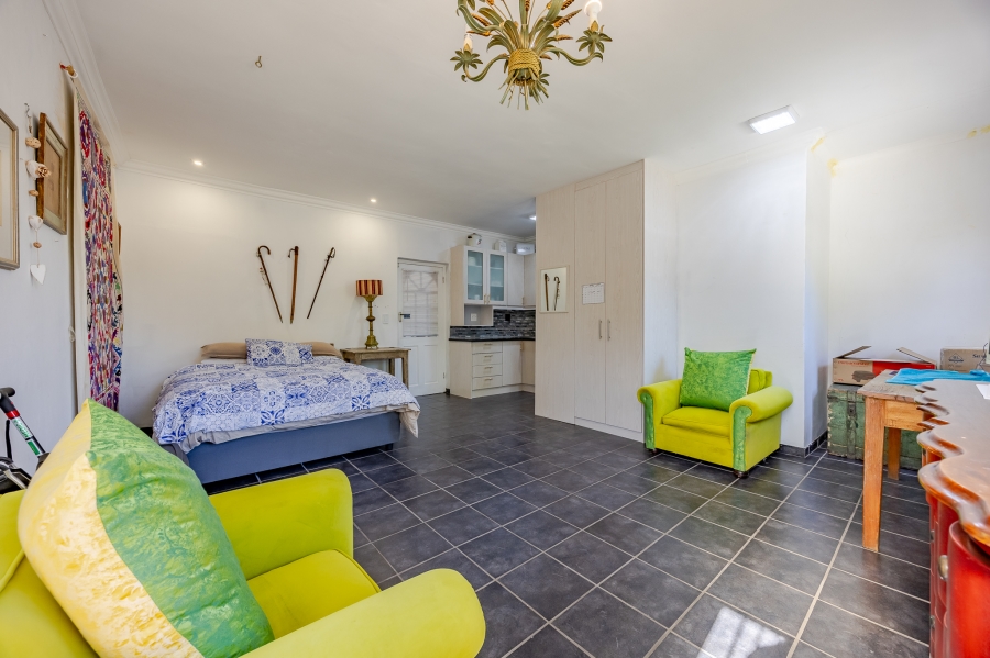 5 Bedroom Property for Sale in Flamingo Vlei Western Cape